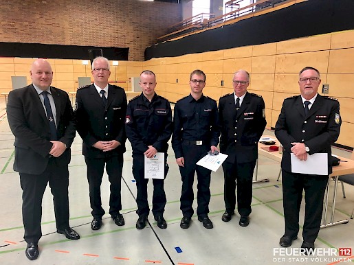 Übergabe der Ernennungsurkunde zum stellvertretenden Löschbezirksführer