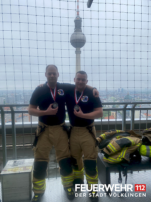 Julian Kunzler (rechts, LB 1) und Christian Colling (links, LB 1)